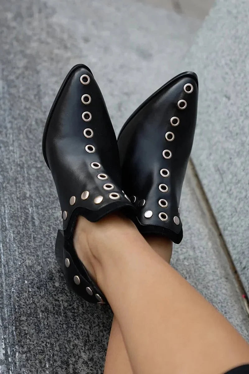 Charlotte | Damen Ankle Boots Schwarz Spitze Nieten Blockabsatz