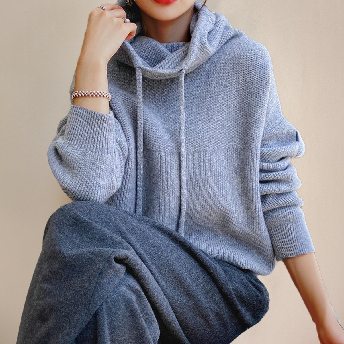 Nuana | Damen Oversize Strick-Turtleneck Sweater mit Kapuze und Kordelzug