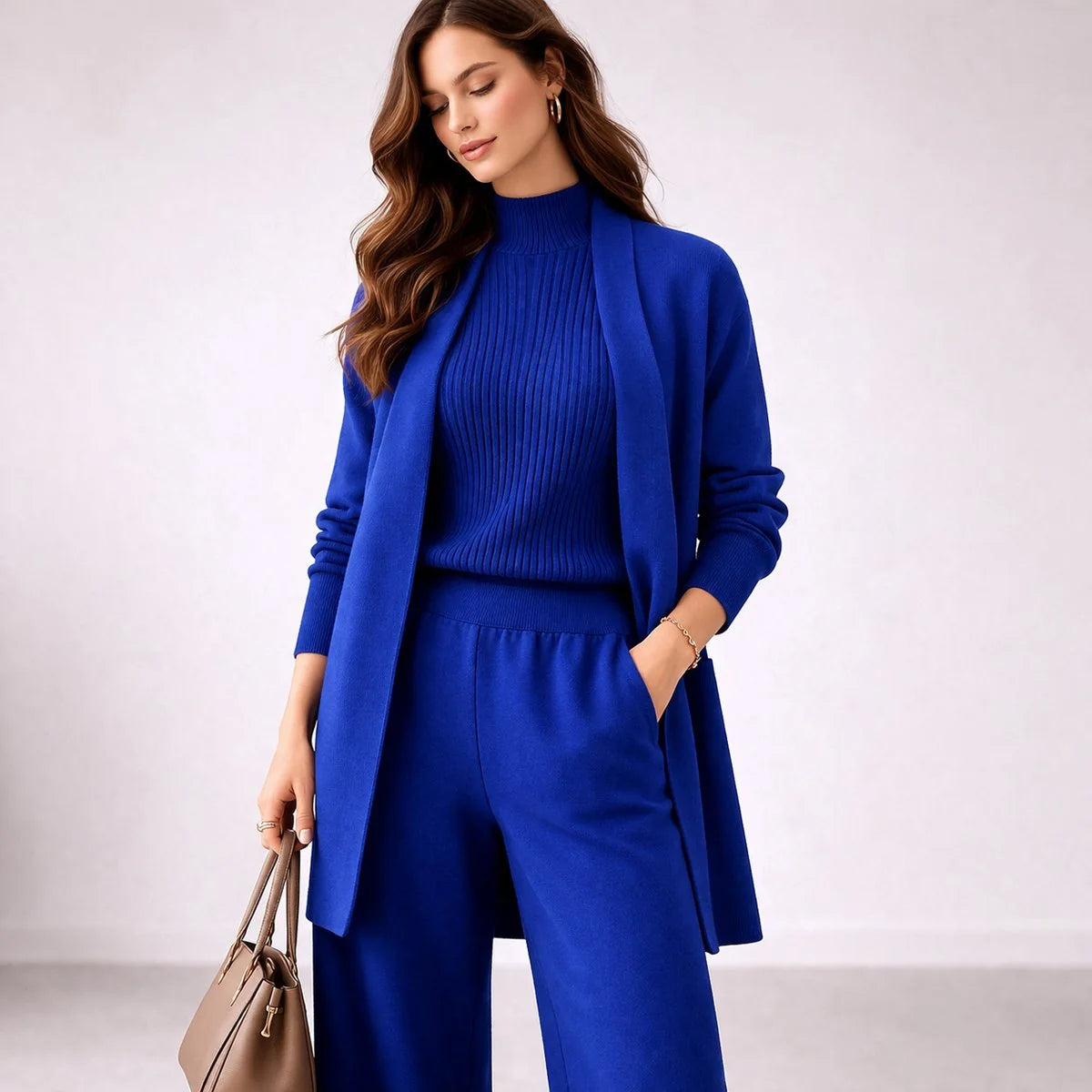 Emilia | Damen Dreiteiliges Strick-Loungewear-Set mit langem Cardigan