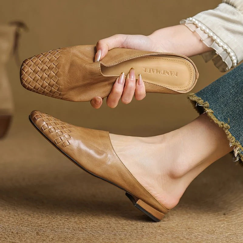 Nuana | Damen Leder Mules Gewebte Quadratische Zehenpartie