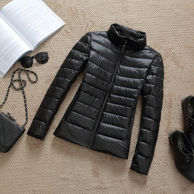 Nuana | Damen Modische Glänzende Kurze Winterjacke