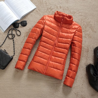 Nuana | Damen Modische Glänzende Kurze Winterjacke