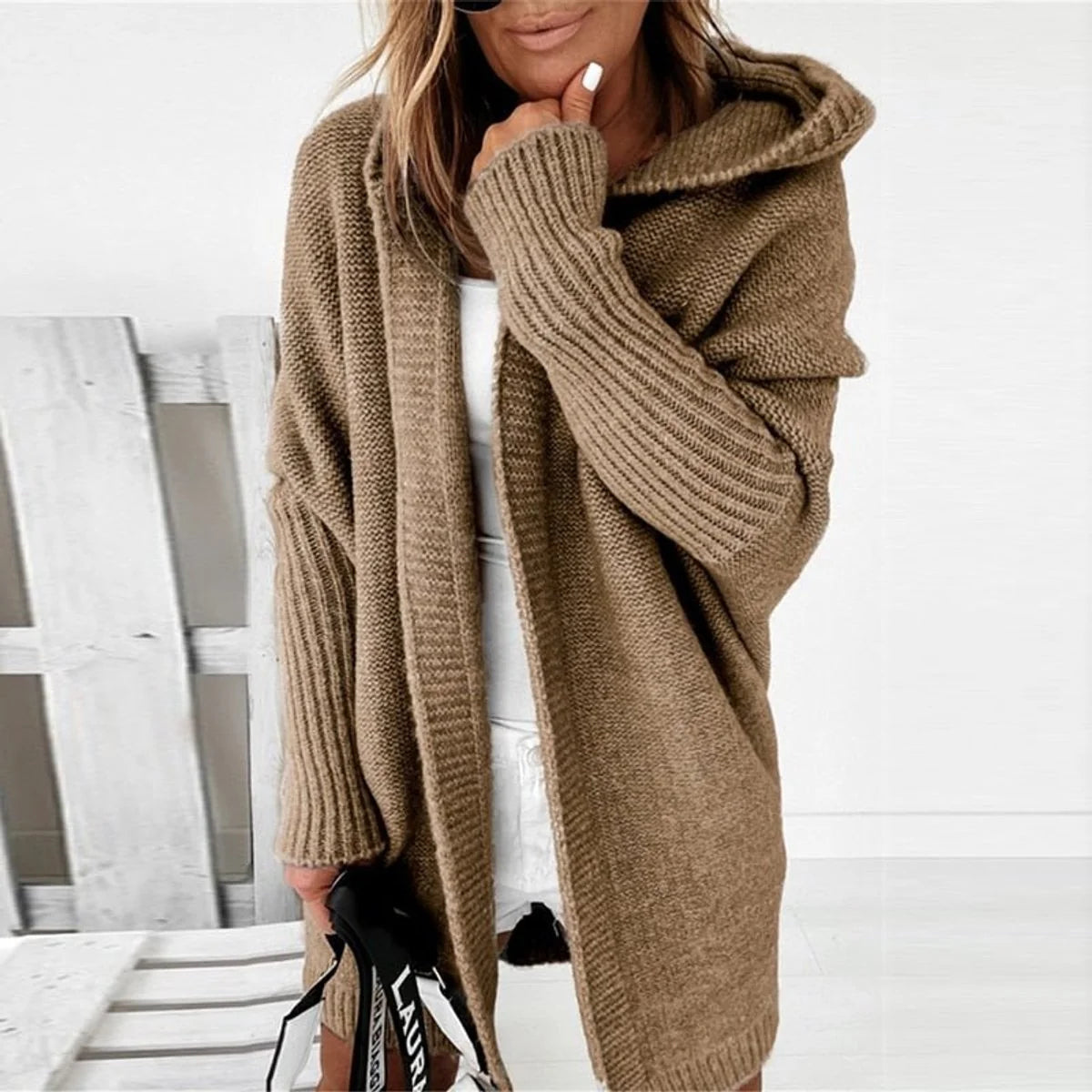 Nuana | Strickjacke Damen Oversized Kapuzen Cardigan mit Fledermausärmeln