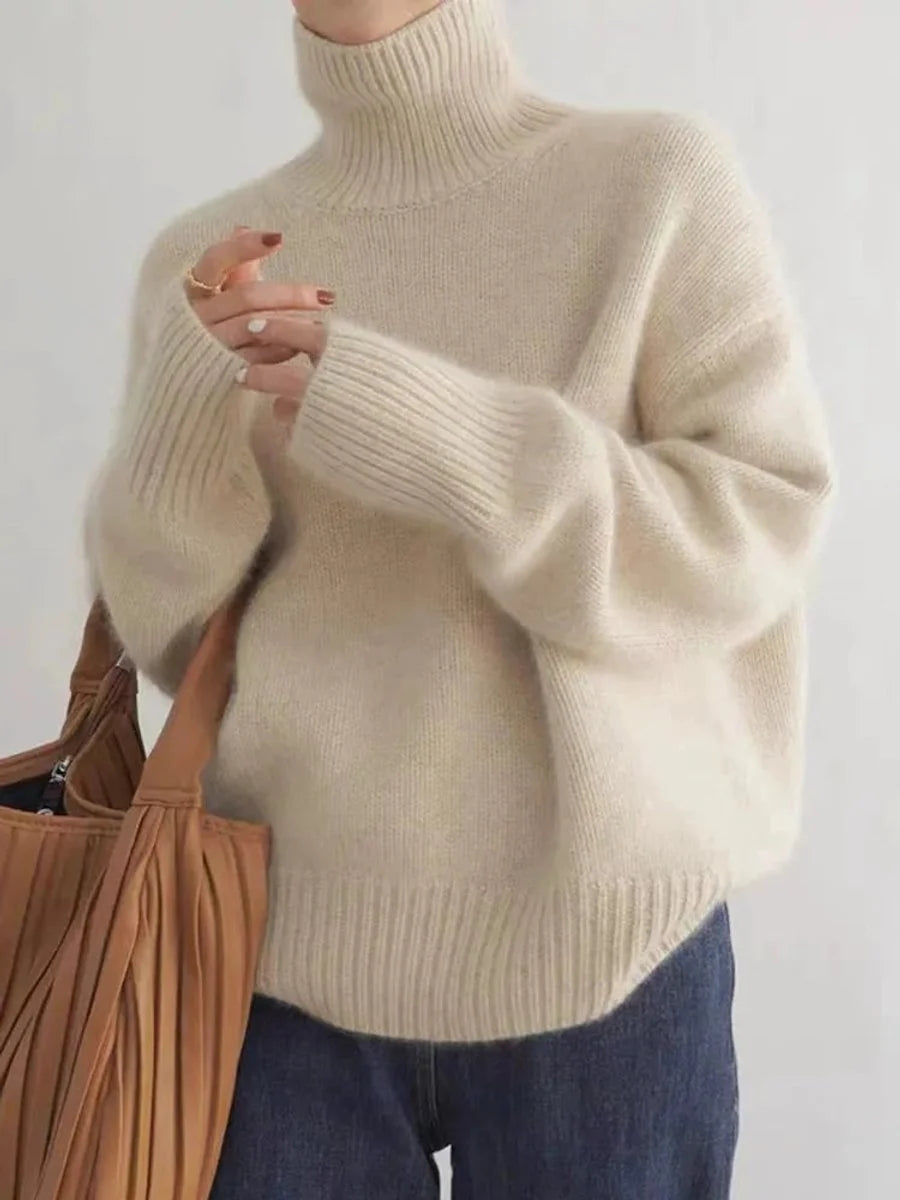 Clara | Damen Oversized Rollkragen Knit Sweater aus weicher Wollmischung