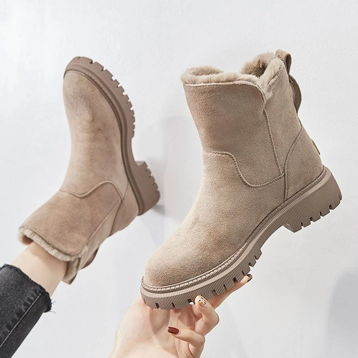 Greta | Damen Gefütterte Wildleder Slip-On Ankle Boots Plateausohle