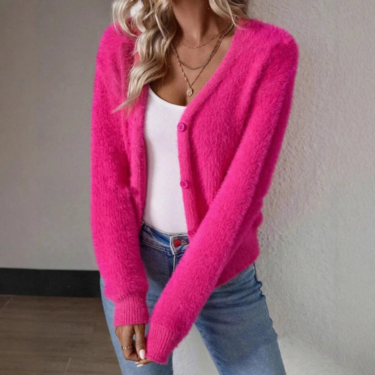 Marie | Damen Flauschiger V-Ausschnitt Strickjacke Cardigan mit Knopfleiste