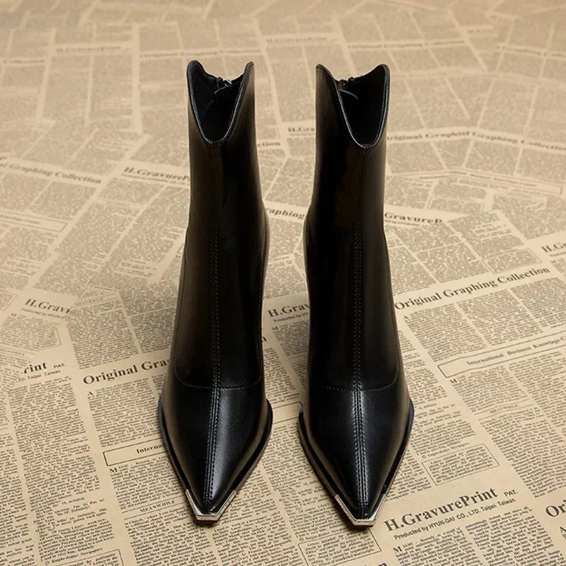 Nuana | Damen-Frühjahrs-Stiefeletten mit spitzer Kappe und Absatz