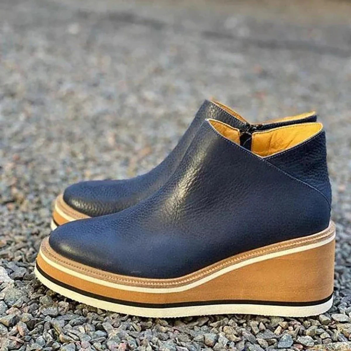 Nuana | Damen Keilabsatz Ankle Boots mit Plateau und Reißverschluss