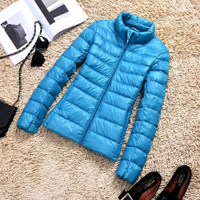 Nuana | Damen Modische Glänzende Kurze Winterjacke