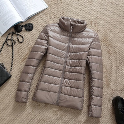 Nuana | Damen Modische Glänzende Kurze Winterjacke