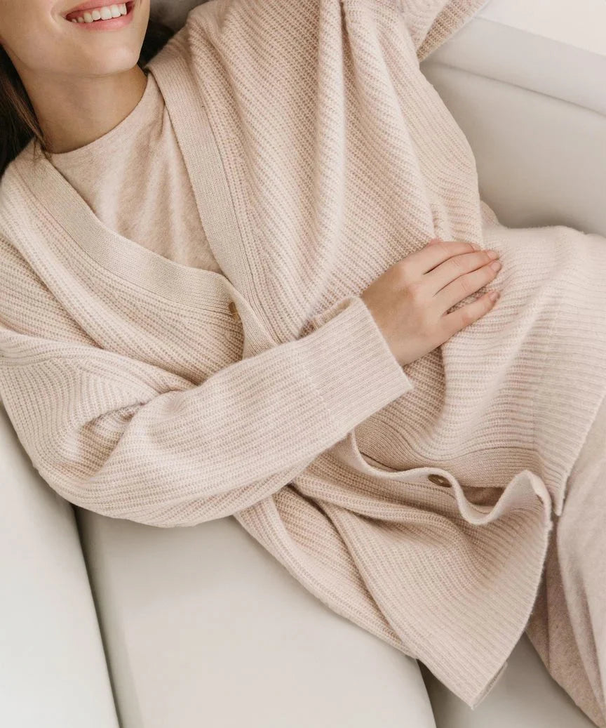 Nuana | Damen Oversized Strickjacke mit Knöpfen