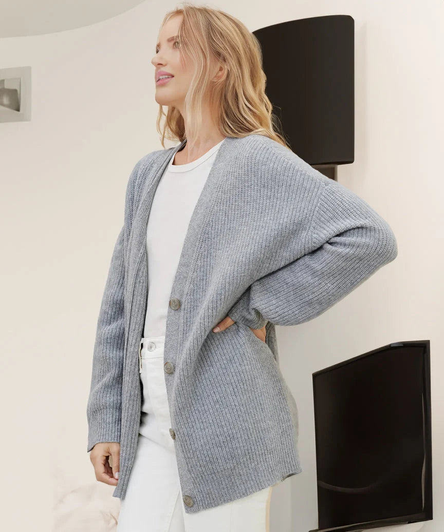 Nuana | Damen Oversized Strickjacke mit Knöpfen