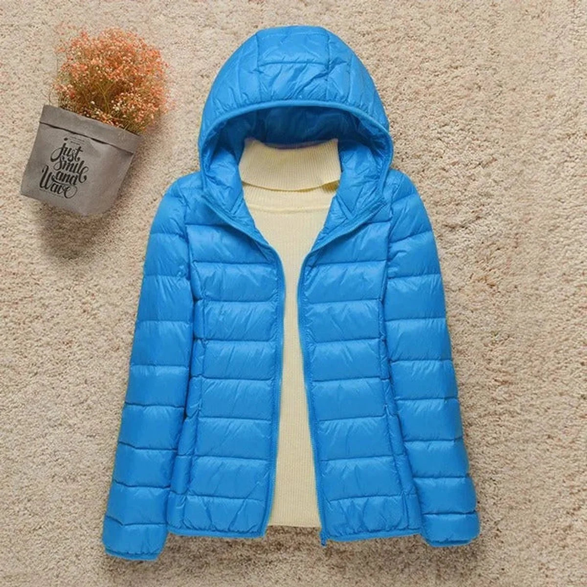 Nuana Elisabeth | Damen Steppjacke mit Kapuze ultraleichte Übergangsjacke
