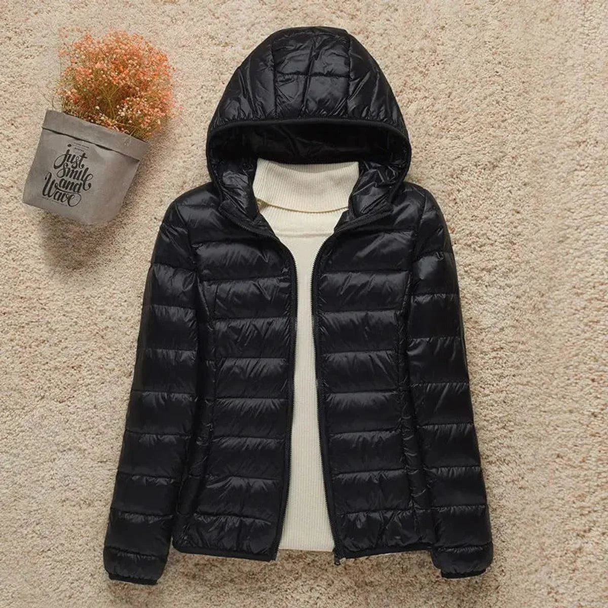 Nuana Elisabeth | Damen Steppjacke mit Kapuze ultraleichte Übergangsjacke