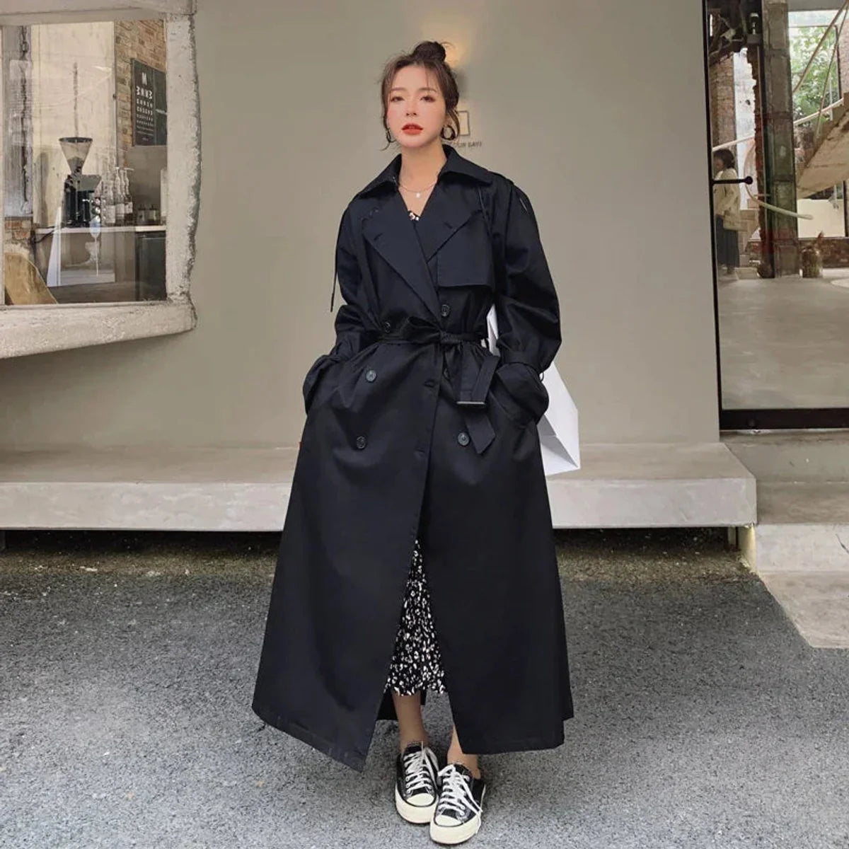 Nuana Emilia | Damen Oversized Zweireiher Maxi Trench Coat mit Bindegürtel