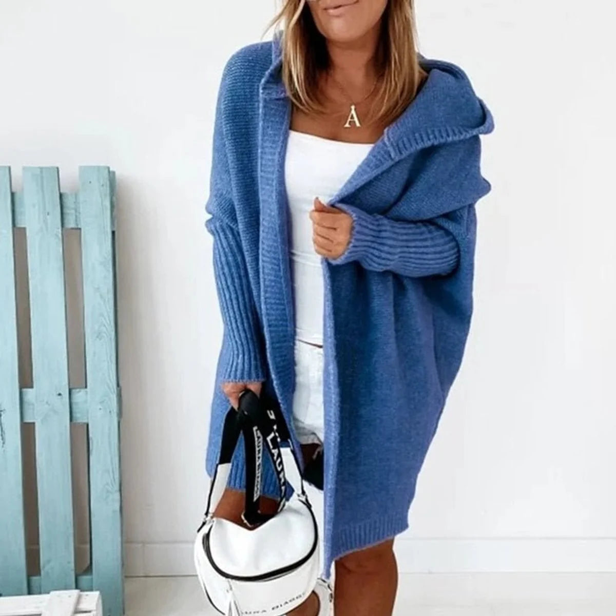 Nuana | Strickjacke Damen Oversized Kapuzen Cardigan mit Fledermausärmeln